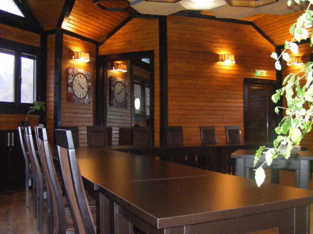 Hotel Hillden Lodge&Restaurant Drumu Carului Exterior foto